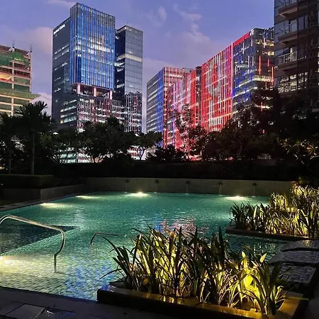 Private Condo Unit In Uptown Parksuites I & II