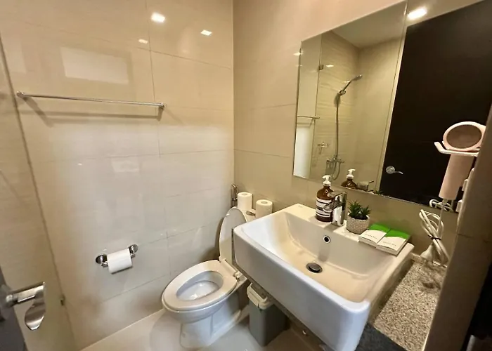 Apartment Elegant 1 Bedroom With Balcony In Uptown Parksuites Ii, Bgc Manila