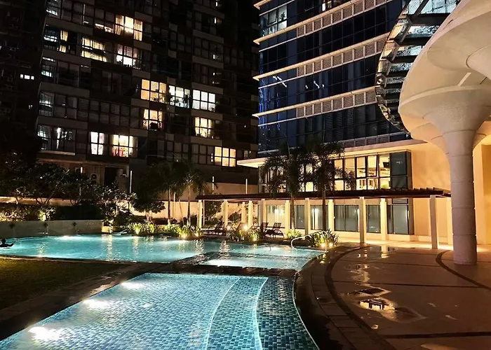 Elegant 1 Bedroom With Balcony In Uptown Parksuites Ii, Bgc Apartment *