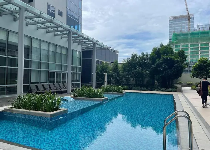 Elegant 1 Bedroom With Balcony In Uptown Parksuites Ii, Bgc Manila