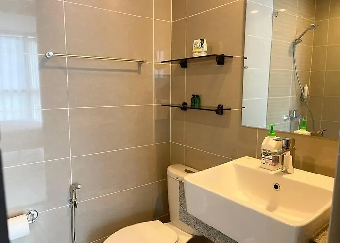 Elegant 1 Bedroom With Balcony In Uptown Parksuites Ii, Bgc Apartment Manila