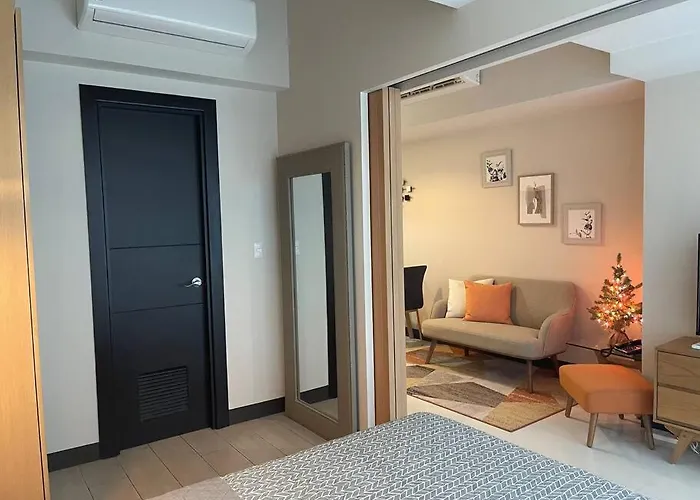 Apartment Elegant 1 Bedroom With Balcony In Uptown Parksuites Ii, Bgc Manila
